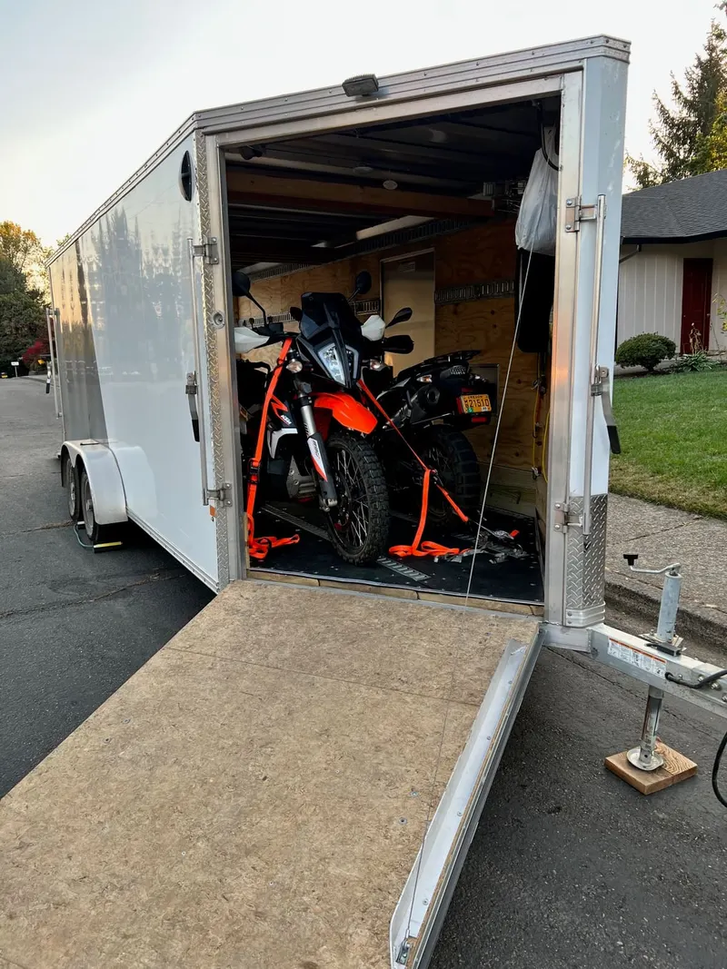EZ-Hauler 18 foot enclosed aluminum snowmobile trailer, photo 3